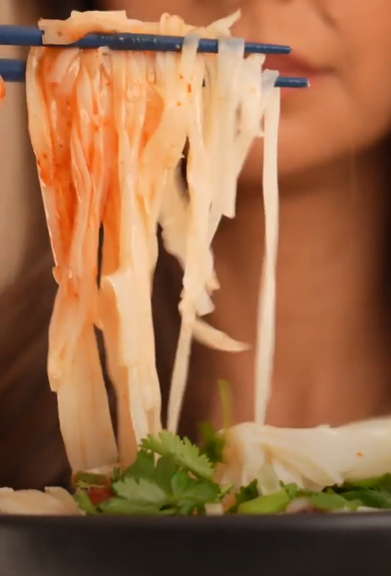 7-Spice Sriracha Pho